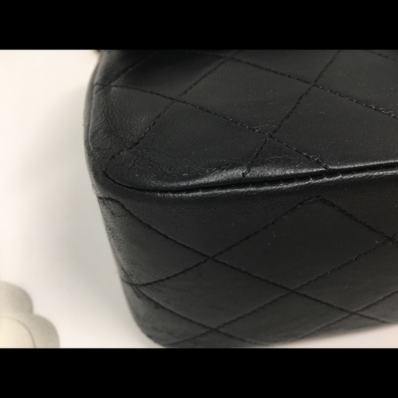 SOLD 💕Vintage Chanel Small Classic Flap - Picture 9 of 16